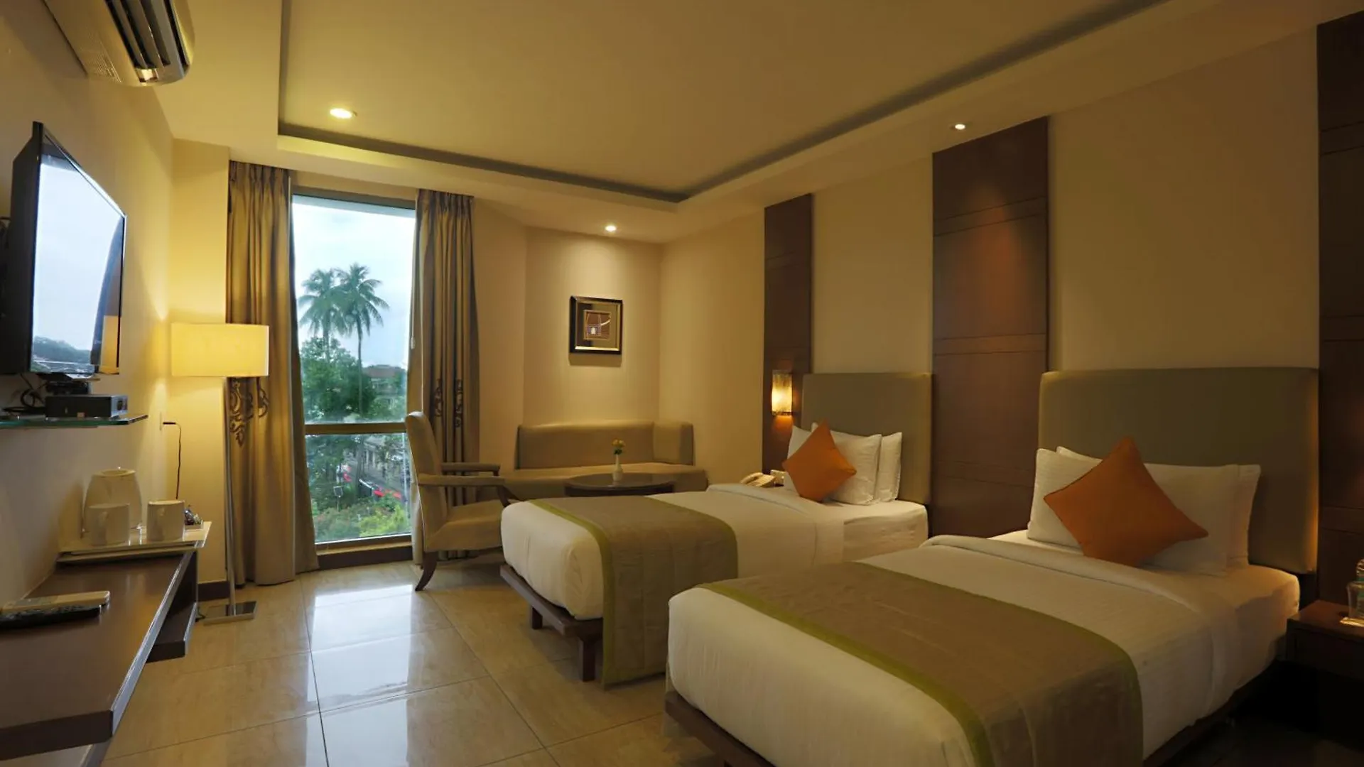 Hotel Suryaa Palace By East End Delhi Airport New Delhi