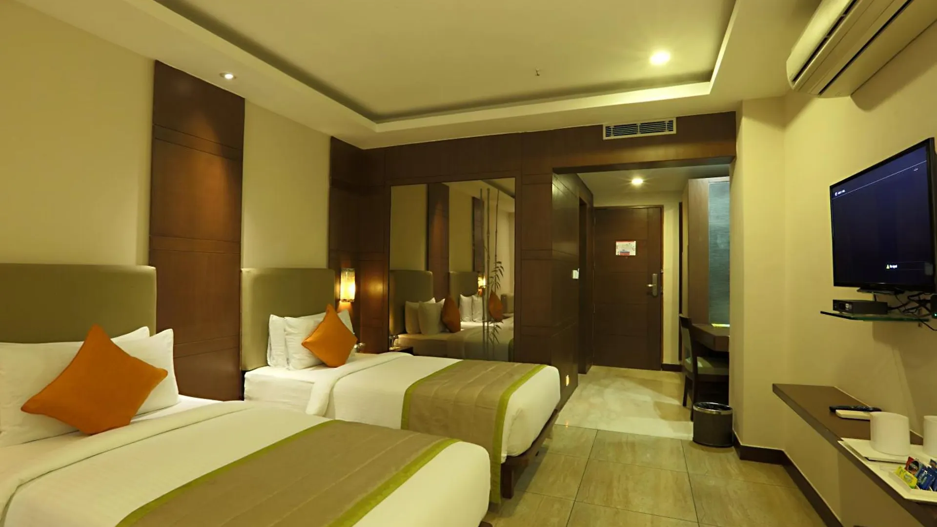 ****  Hotel Suryaa Palace By East End Delhi Airport New Delhi India