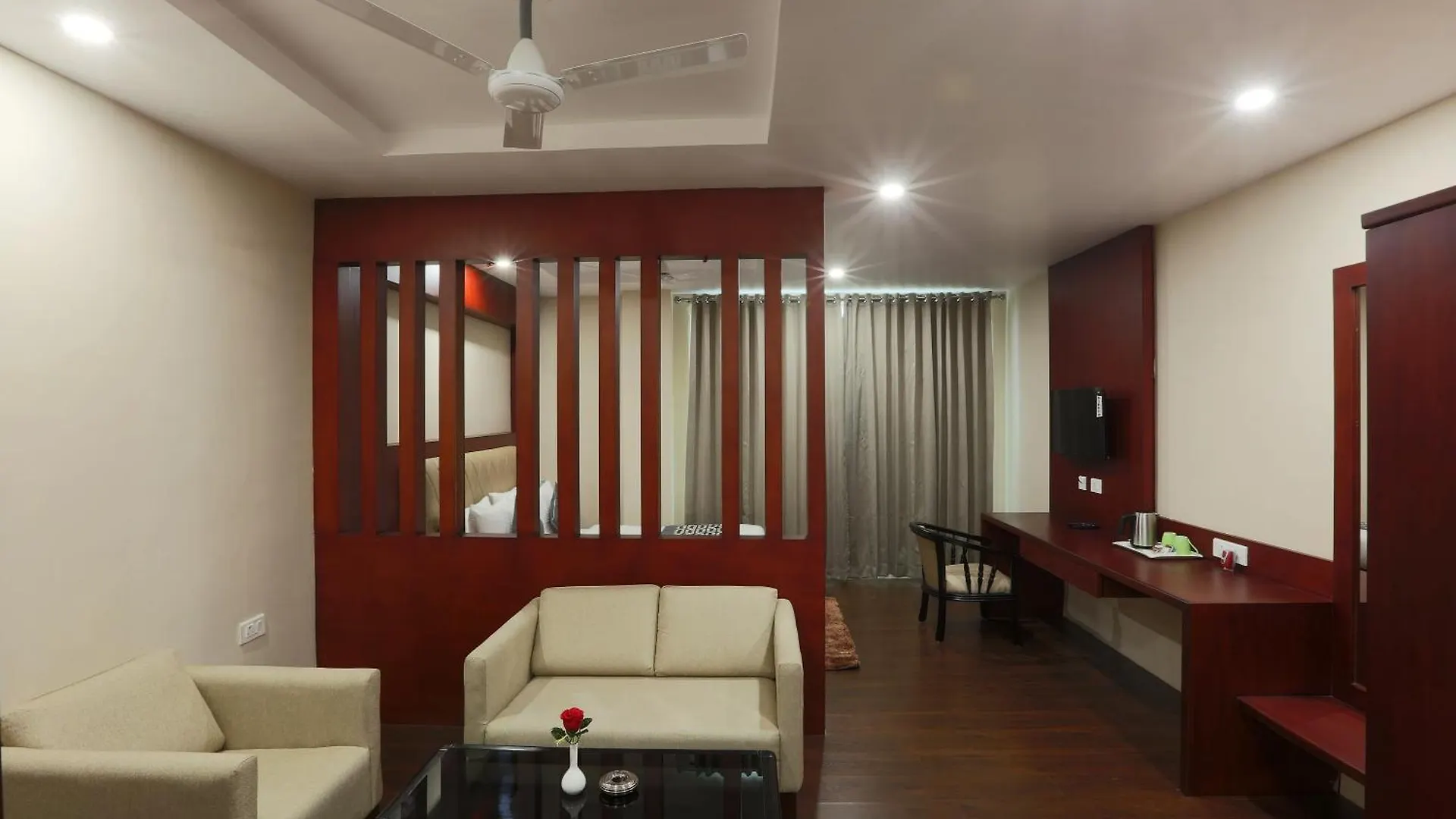 Hotel Suryaa Palace By East End Delhi Airport New Delhi